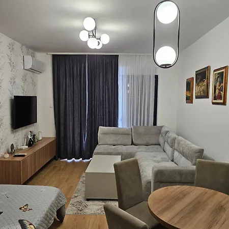 Kutak Centar トレビニエ